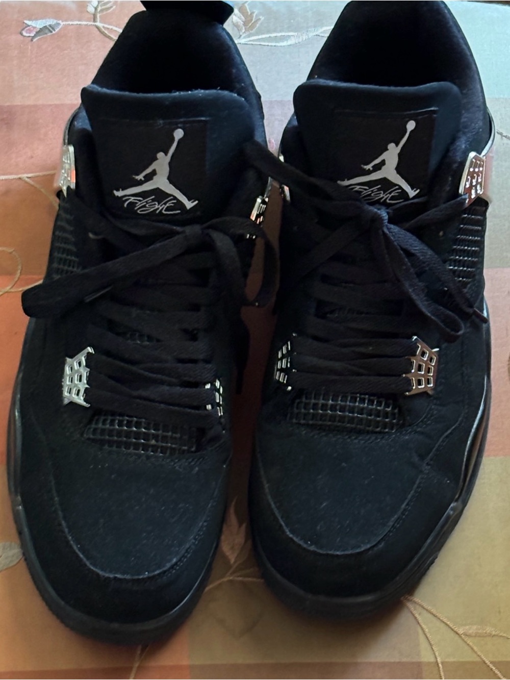 AIR JORDAN 4 Black with Chrome Accent Men Size 12.  Excellent Shape, Worn Twice - Picture 8 of 9